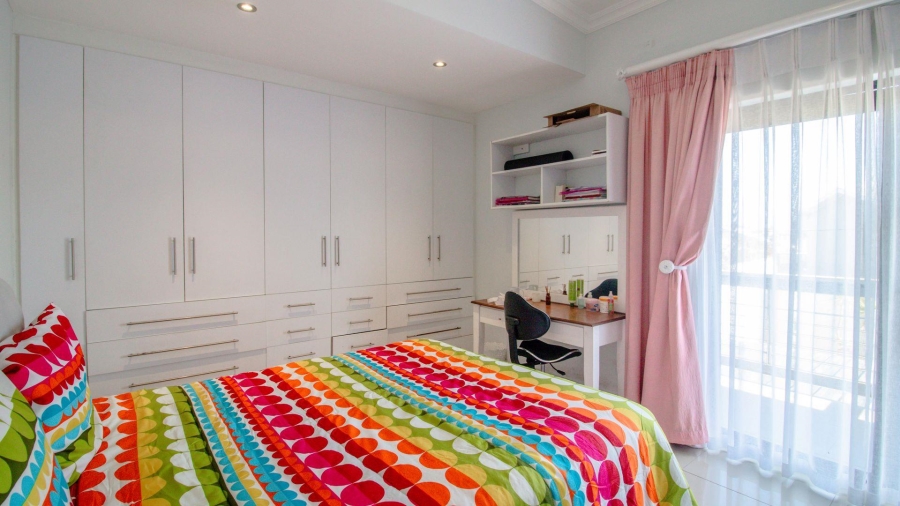 6 Bedroom Property for Sale in Gonubie Eastern Cape